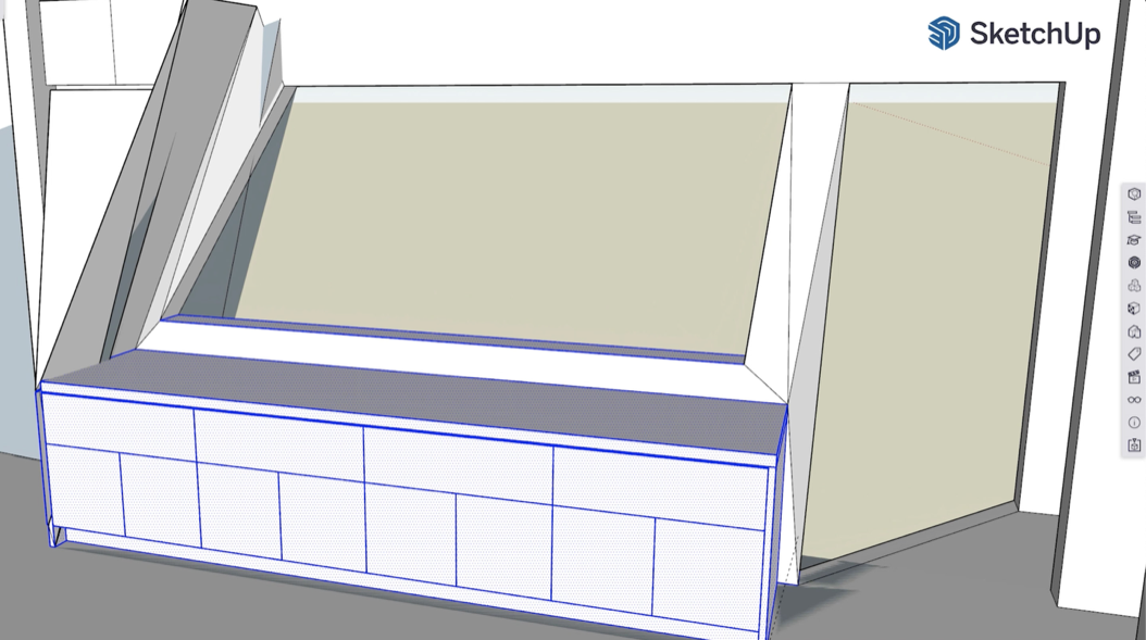 Selected wall geometry highlighted in blue after being made into a Group
